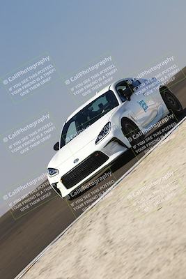 media/Oct-05-2025-Speed Ventures (Sun) [[aa9b841edf]]/Black/Session 2 (Turn 2)/